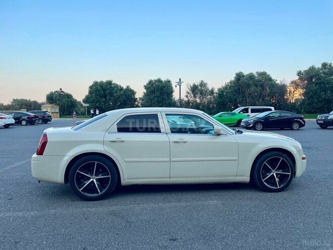 Chrysler 300C 2005, 233,817 km - 2.7 l - Bakı
