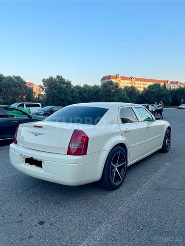 Chrysler 300C 2005, 233,817 km - 2.7 l - Bakı