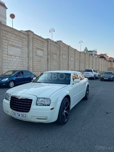 Chrysler 300C 2005, 233,817 km - 2.7 l - Bakı