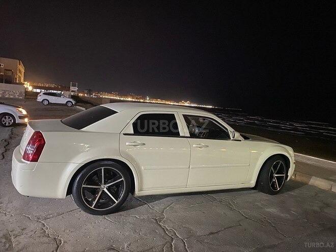 Chrysler 300C 2005, 233,817 km - 2.7 l - Bakı