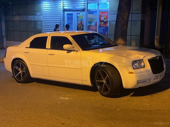 Chrysler 300C 2005, 233,817 km - 2.7 l - Bakı