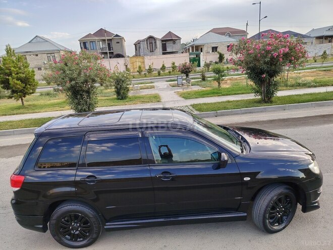 Mitsubishi Airtrek 2002, 325,000 km - 2.0 l - Yevlax