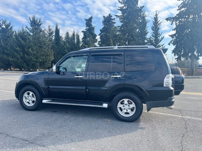 Mitsubishi Pajero 2006, 324,000 km - 3.0 l - Qax