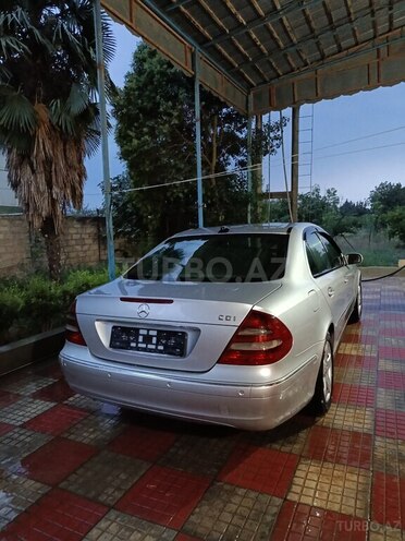 Mercedes E 270 2003, 486,864 km - 2.7 л - Cəlilabad