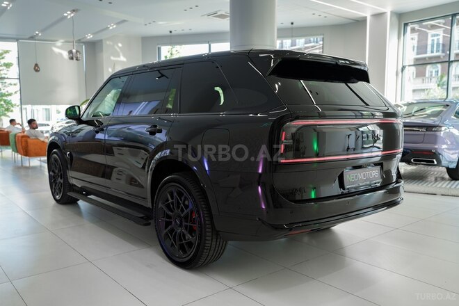 ZEEKR  2025, 14,800 km - 2.0 l - Bakı