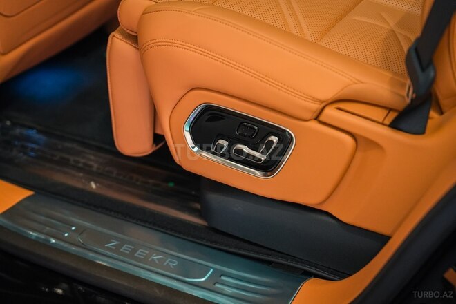 ZEEKR  2025, 14,800 km - 2.0 l - Bakı