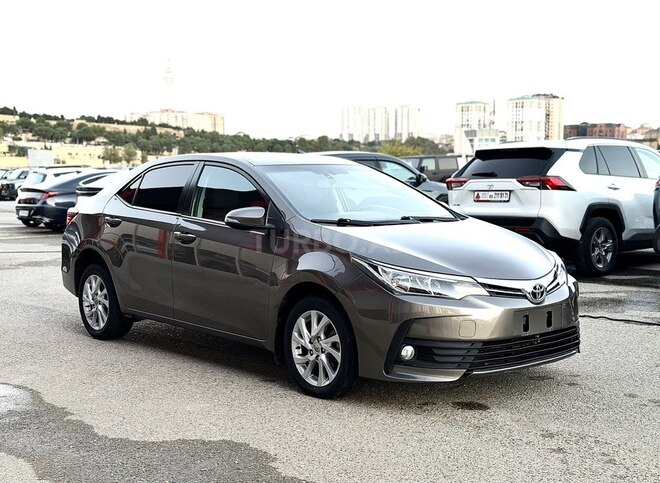 Toyota Corolla 2016, 157,000 km - 1.6 l - Bakı