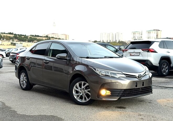 Toyota Corolla 2016, 157,000 km - 1.6 l - Bakı