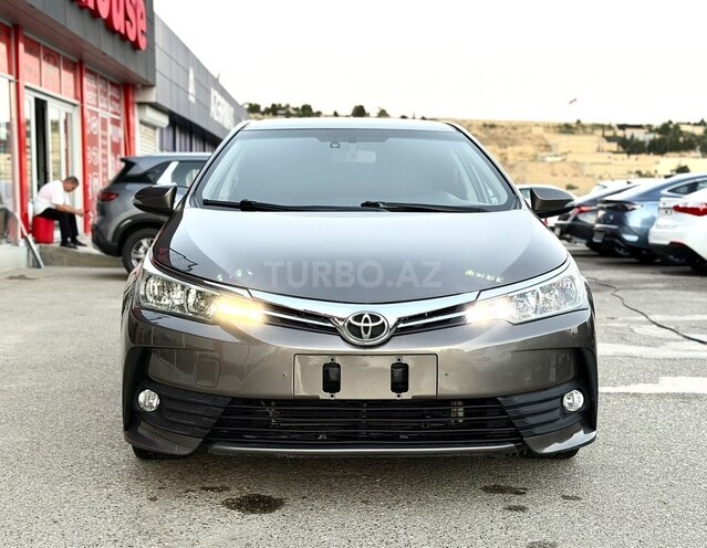 Toyota Corolla 2016, 157,000 km - 1.6 l - Bakı