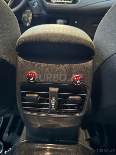 Toyota Corolla 2024, 37,500 km - 1.8 l - Bakı