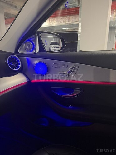 Mercedes E 300 de 2021, 72,000 km - 2.0 л - Bakı