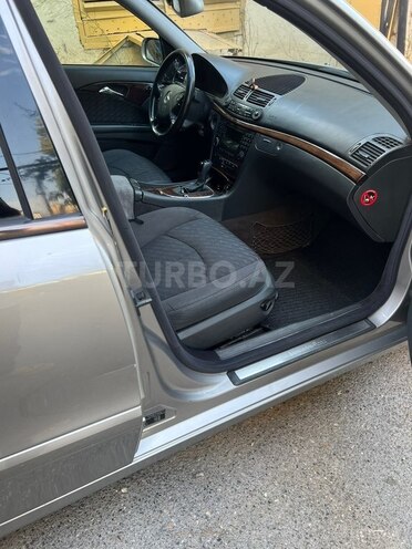 Mercedes E 220 2003, 303,000 km - 2.2 l - Bakı