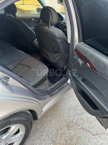 Mercedes E 220 2003, 303,000 km - 2.2 l - Bakı