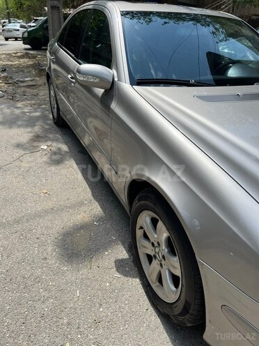 Mercedes E 220 2003, 303,000 km - 2.2 l - Bakı