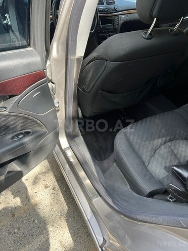 Mercedes E 220 2003, 303,000 km - 2.2 l - Bakı