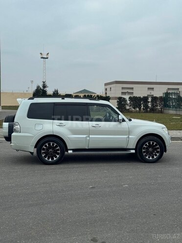 Mitsubishi Pajero 2010, 291,000 km - 3.5 л - Bakı