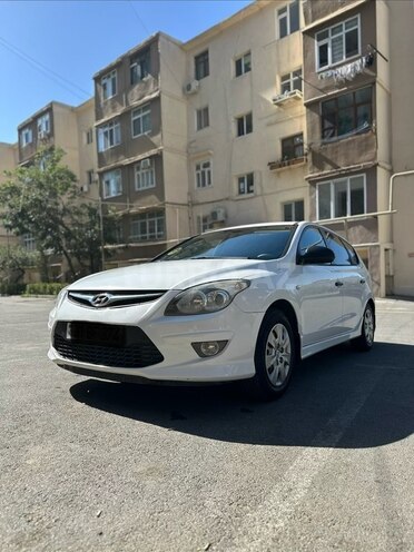 Hyundai i30 2011, 242,800 km - 1.6 л - Bakı