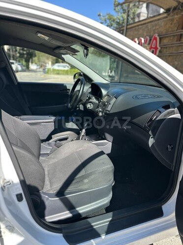 Hyundai i30 2011, 242,800 km - 1.6 л - Bakı