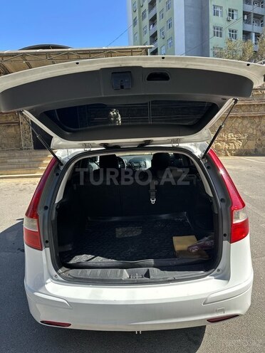 Hyundai i30 2011, 242,800 km - 1.6 л - Bakı