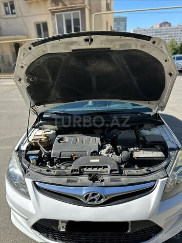 Hyundai i30 2011, 242,800 km - 1.6 л - Bakı