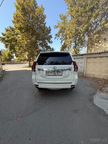 Toyota Land Cruiser Prado 2010, 140,000 km - 2.7 л - Sabirabad