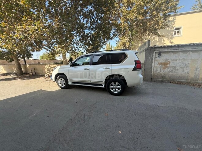 Toyota Land Cruiser Prado 2010, 140,000 km - 2.7 л - Sabirabad