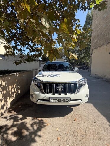 Toyota Land Cruiser Prado 2010, 140,000 km - 2.7 л - Sabirabad