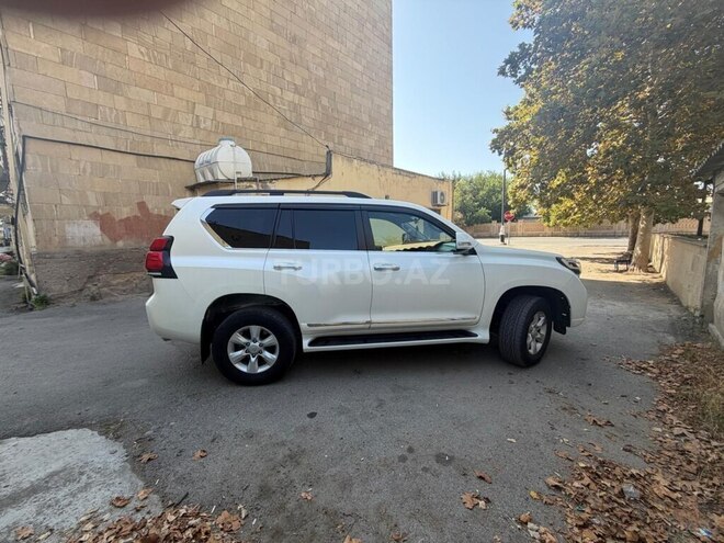 Toyota Land Cruiser Prado 2010, 140,000 km - 2.7 л - Sabirabad