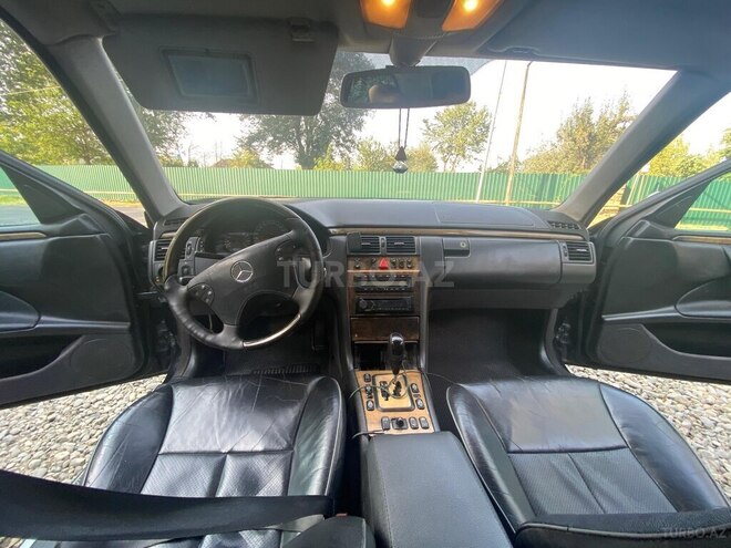 Mercedes E 270 2000, 460,000 km - 2.7 l - Astara