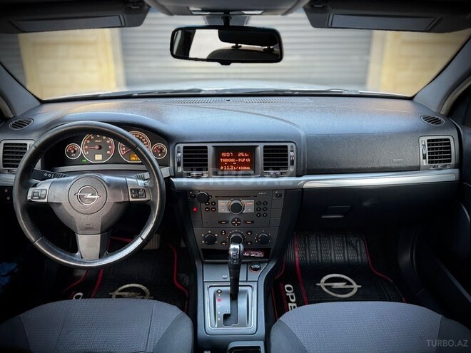 Opel Vectra 2005, 196,500 km - 2.2 l - Bakı