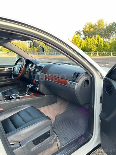 Volkswagen Touareg 2004, 326,122 km - 3.2 l - Bakı
