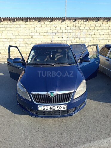 Skoda Fabia 2011, 300,000 km - 1.6 l - Bakı