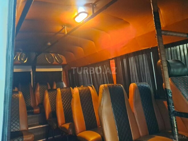 Mercedes 208 D 1993, 324,560 km - 2.3 л - Şirvan