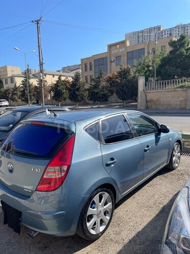 Hyundai i30 2007, 250,000 km - 1.6 л - Bakı