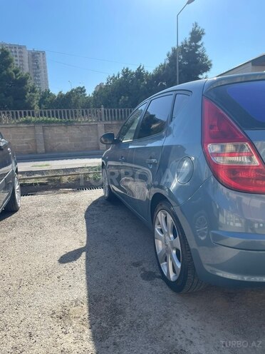 Hyundai i30 2007, 250,000 km - 1.6 л - Bakı