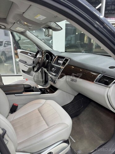 Mercedes GL 350 4MATIC 2013, 272,000 km - 3.0 л - Bakı
