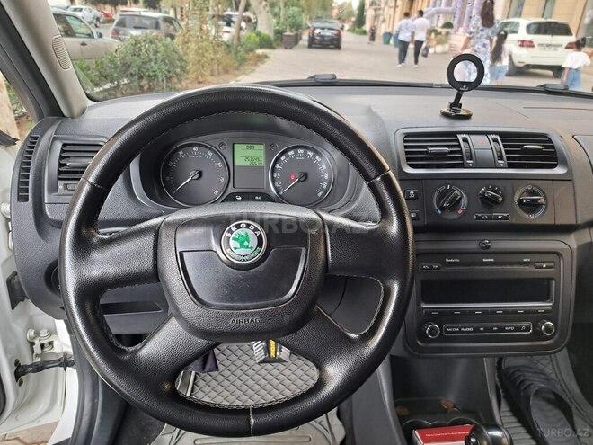 Skoda Fabia 2012, 253,000 km - 1.6 l - Bakı