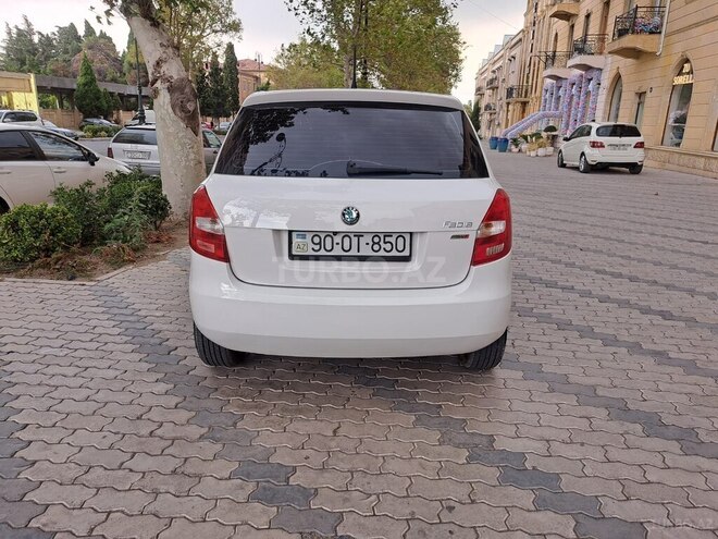 Skoda Fabia 2012, 253,000 km - 1.6 l - Bakı