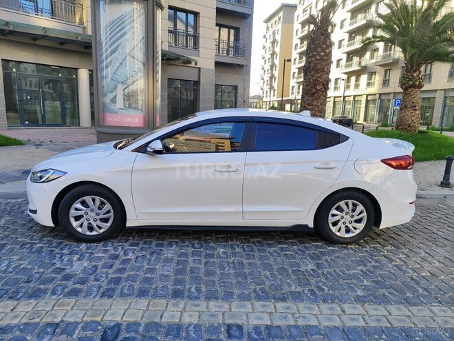 Hyundai Avante 2016, 210,430 km - 1.6 l - Bakı