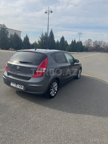 Hyundai i30 2009, 260,000 km - 1.4 л - Ağdaş