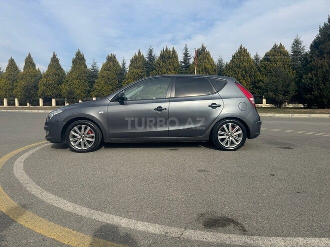 Hyundai i30 2009, 260,000 km - 1.4 л - Ağdaş