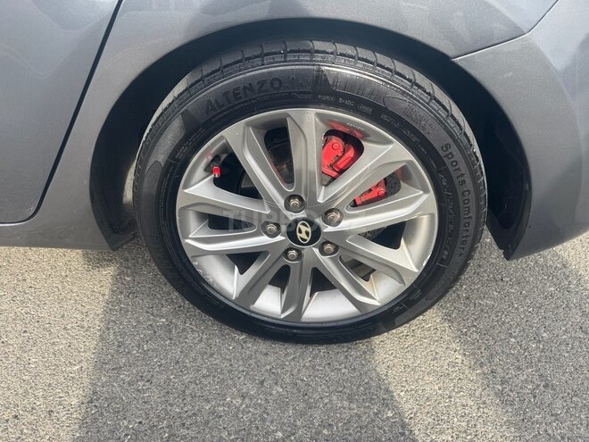 Hyundai i30 2009, 260,000 km - 1.4 л - Ağdaş