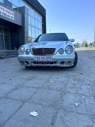 Mercedes E 240 2001, 399,216 km - 2.6 l - Beyləqan