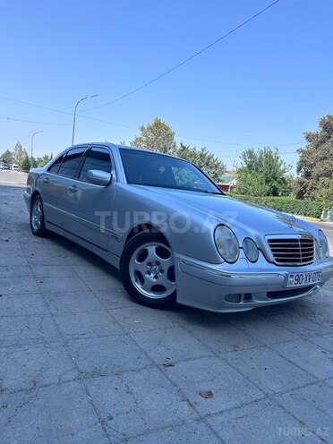 Mercedes E 240 2001, 399,216 km - 2.6 l - Beyləqan