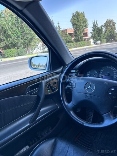 Mercedes E 240 2001, 399,216 km - 2.6 l - Beyləqan