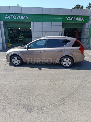 Kia  2010, 300,008 km - 1.6 l - Bakı