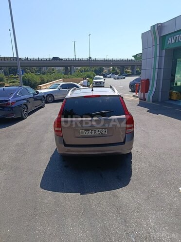 Kia  2010, 300,008 km - 1.6 l - Bakı