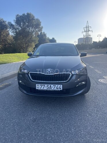 Skoda Rapid 2021, 86,000 km - 1.6 l - Bakı
