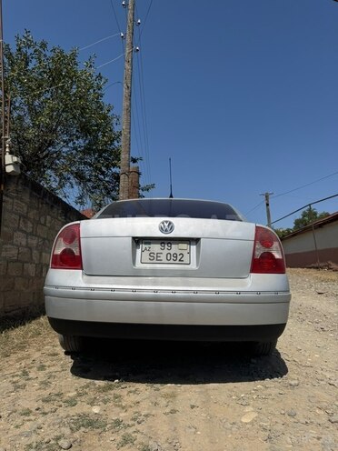 Volkswagen Passat 2002, 360,000 km - 1.8 l - Sumqayıt