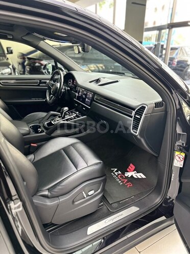 Porsche Cayenne 2018, 56,000 km - 3.0 l - Bakı